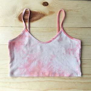 tie died pink and white cropped tank top!